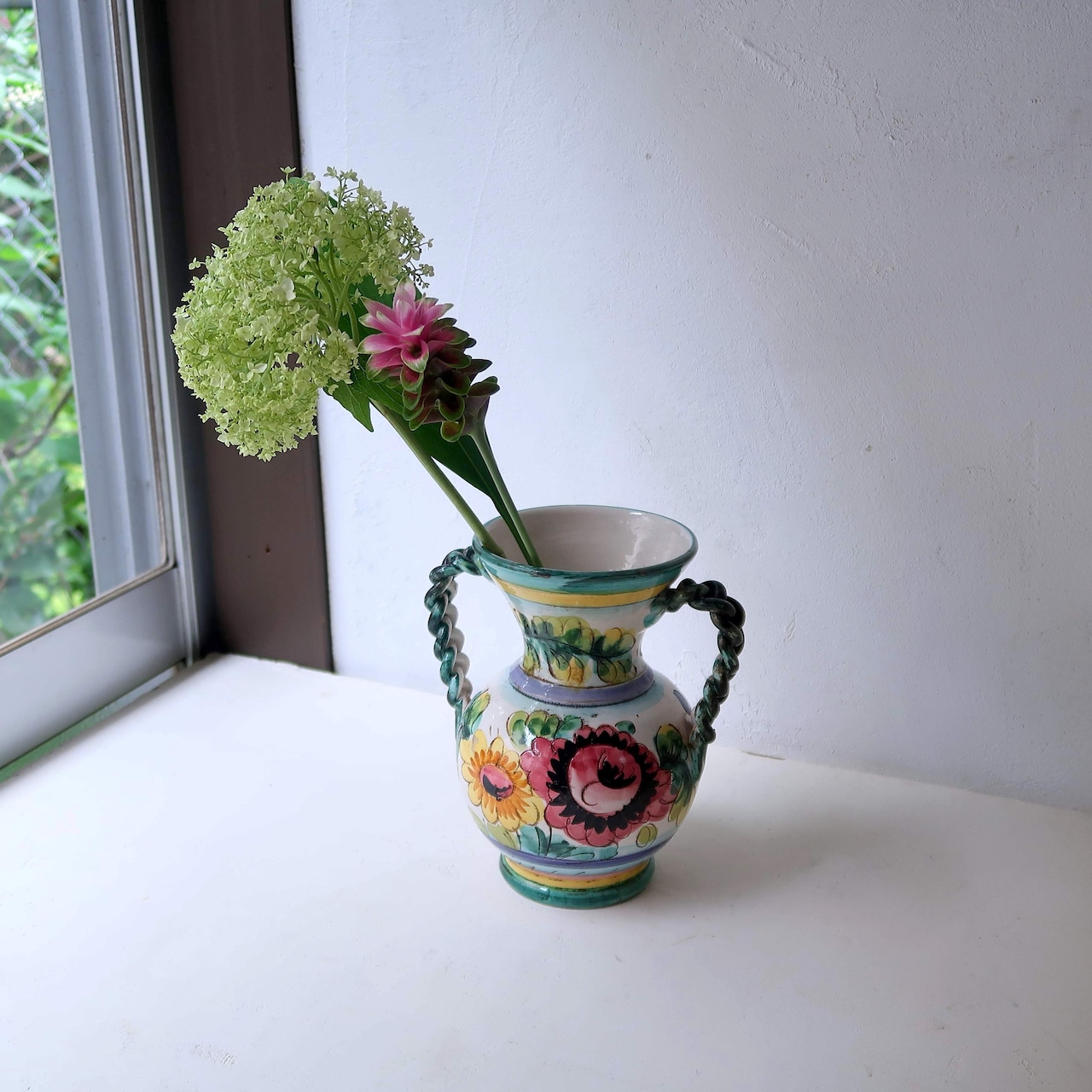 花咲くイタリアのフラワーベース