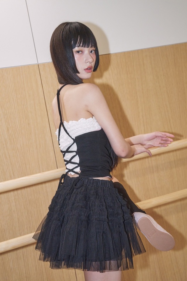 [ODDONEOUT] BACK STRING HALTER NECK TOP BLACK 正規品 韓国ブランド 韓国ファッション 韓国代行 韓国通販 odd one out オッドワンアウト 日本 店舗