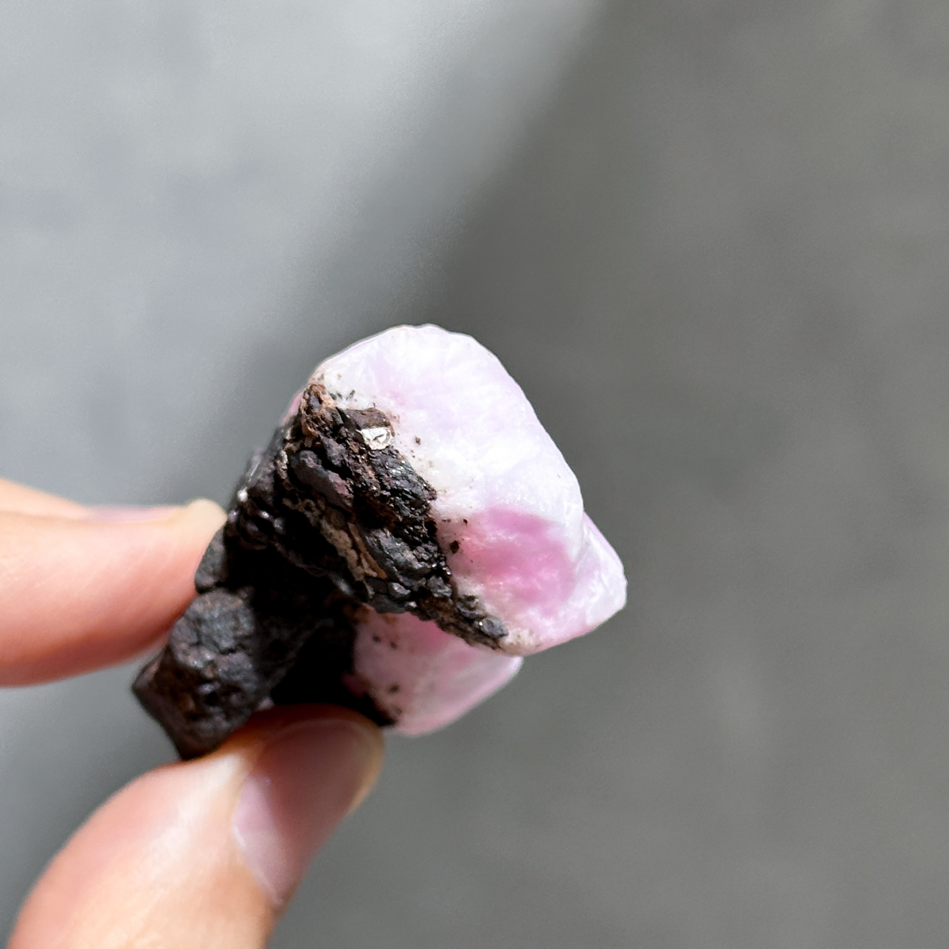 ピンクアラゴナイト 原石 22◇ Pink Aragonite ◇天然石・鉱物