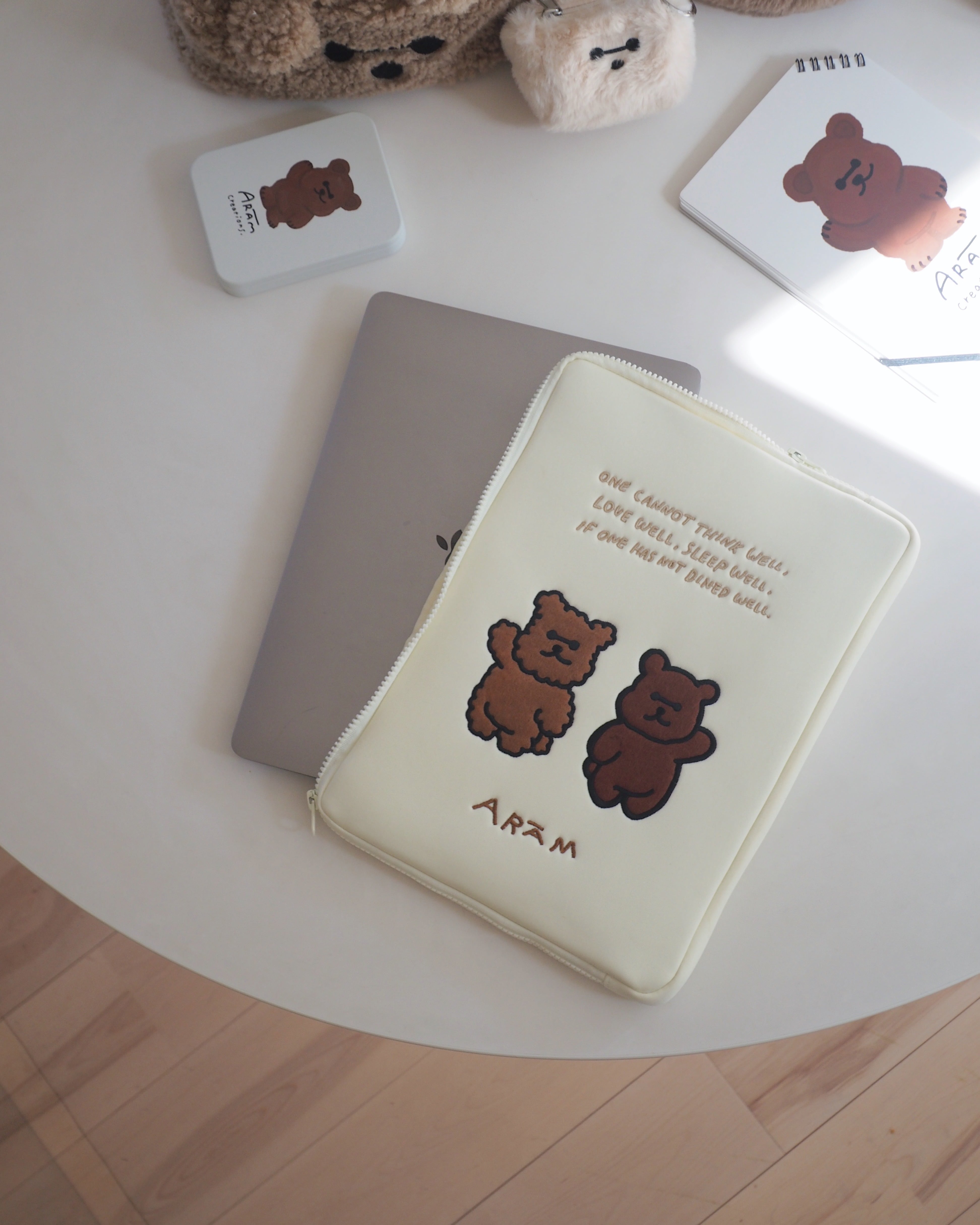 stationery | ARĀM creations