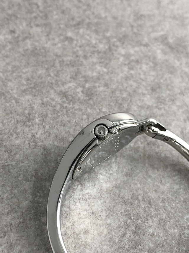 GUCCI グッチ 腕時計 シルバー オーバル バングル ステンレススチール 103 vintage ヴィンテージ オールド 5j8k5t