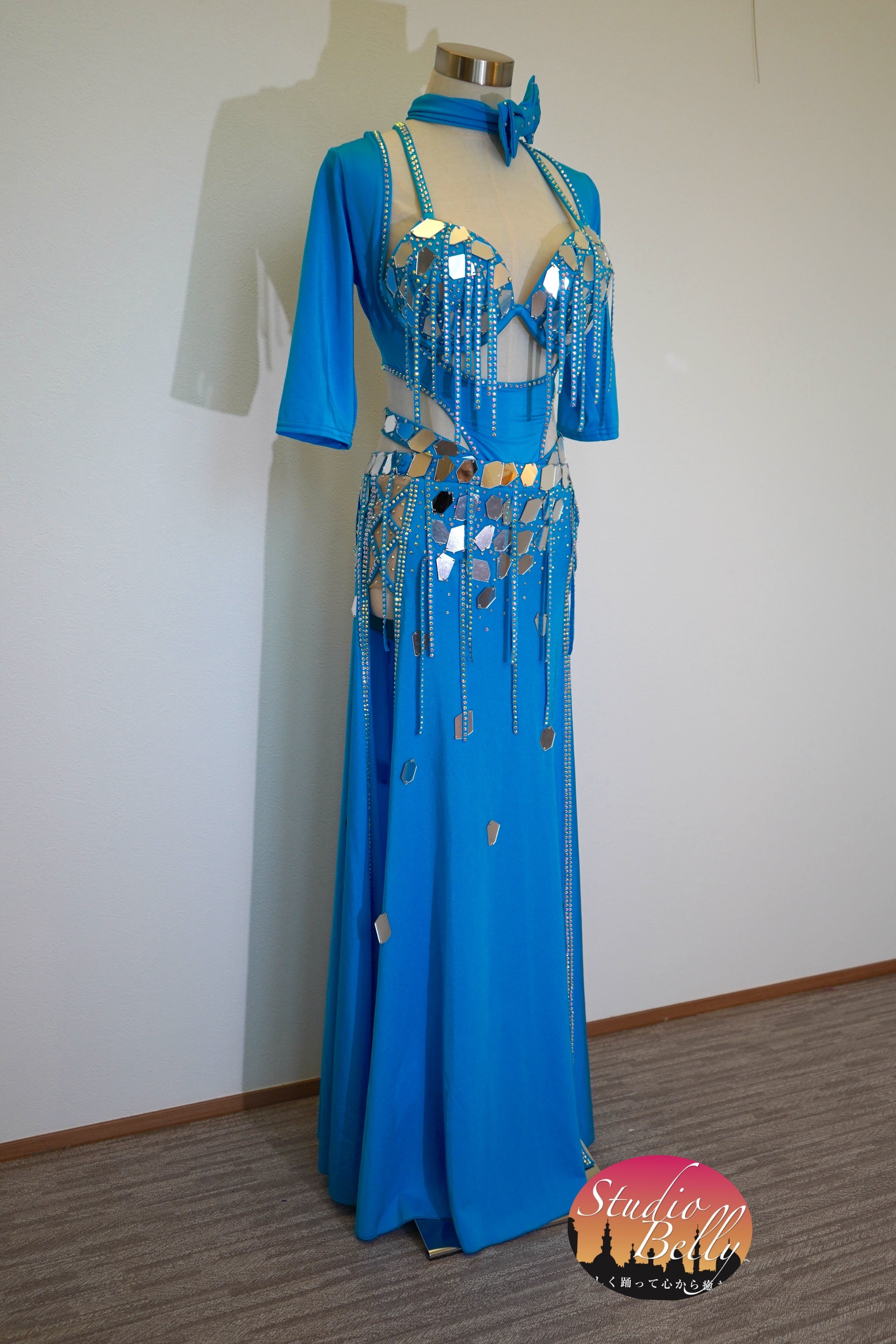 ☆美品☆即発送☆ベリーダンスシルバー シャービーサイーディドレス 3点セット ☆美品☆即発送☆ベリーダンスシルバー シャービーサイーディ