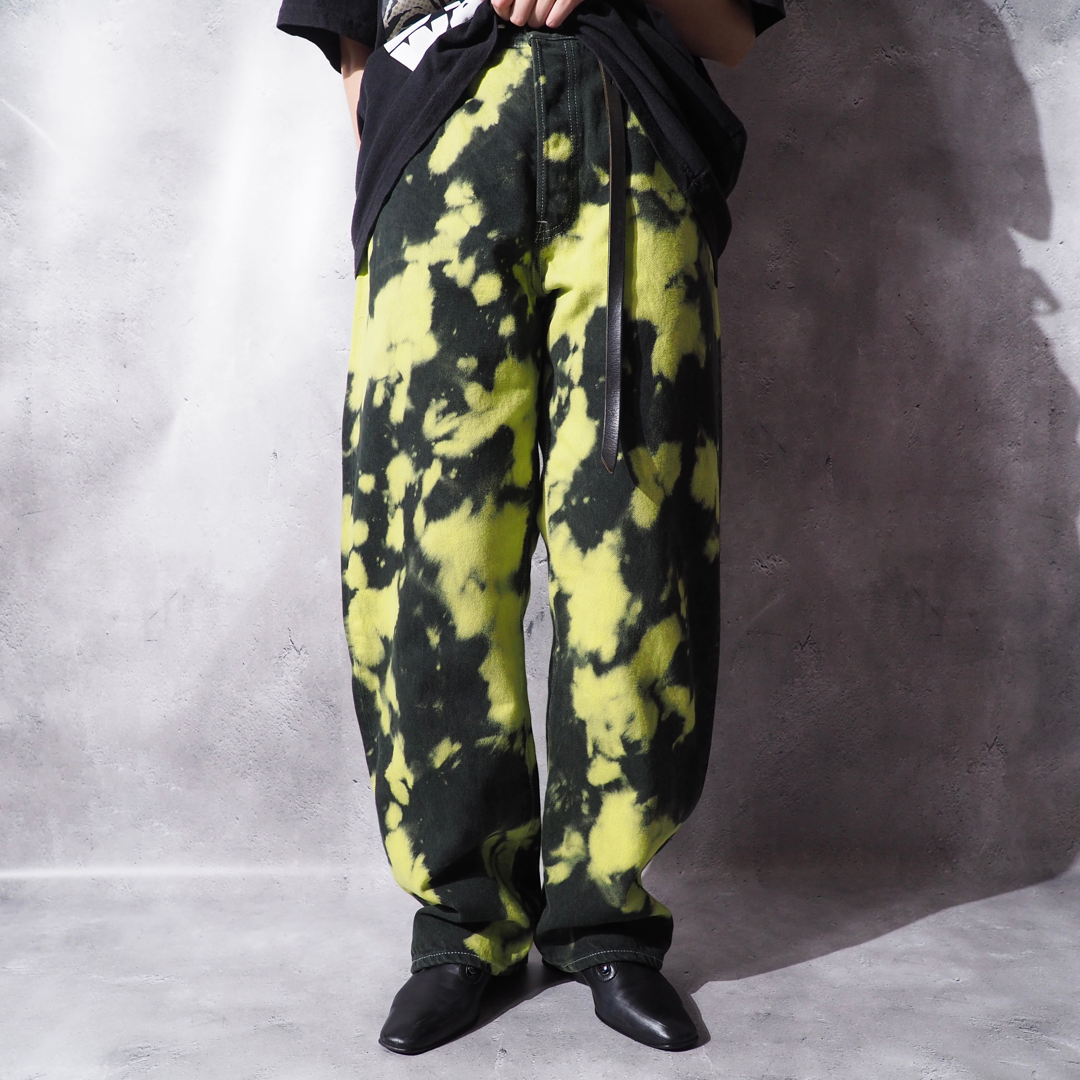 Neon poison color bleach dyed straight pants (John Bull)