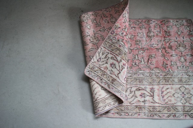 Turkish rug  No345　112×60cm