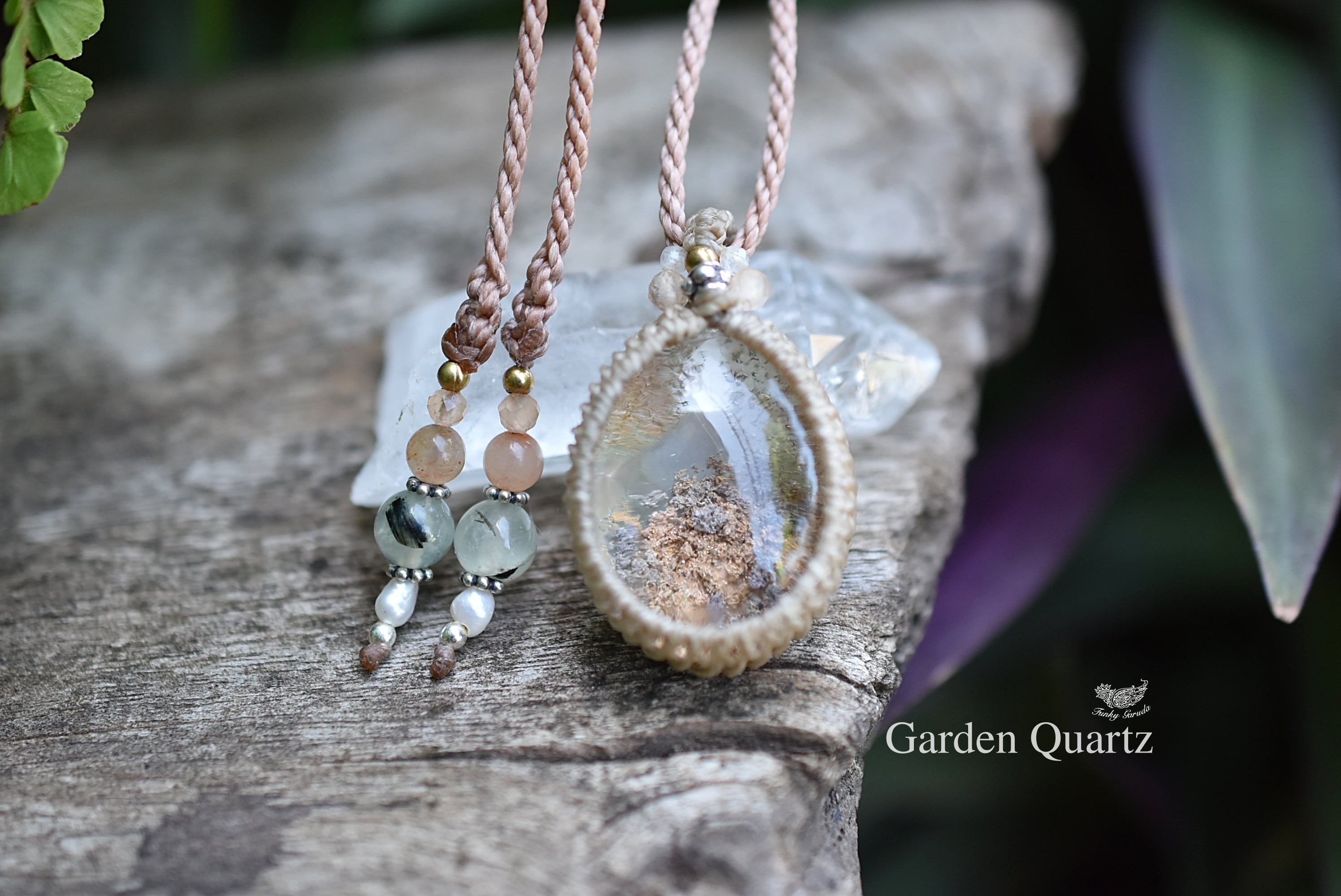 赤とオレンジの花★ガーデンクォーツ マクラメネックレス958