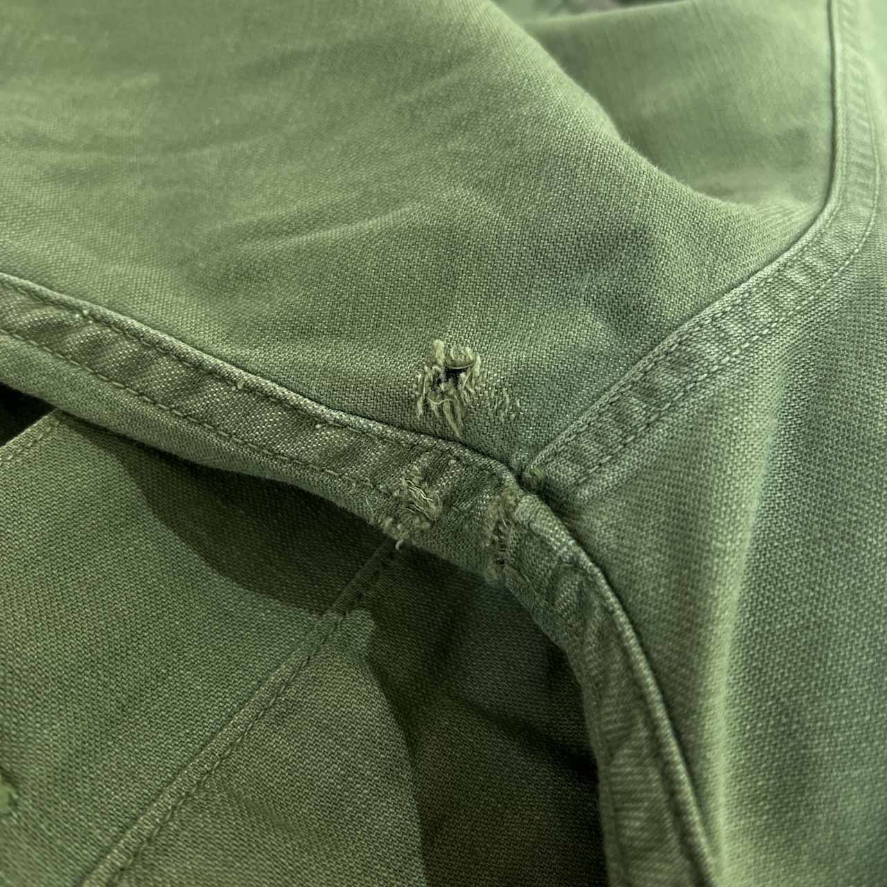 70s 米軍 アメリカ軍 U.S.ARMY ユーティリティ ミリタリー シャツ ジャケット 14 1/2 × 33/8405-00-781-8946/カーキ