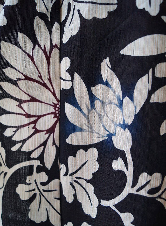 【浴衣】生成り色地　菊唐草文　浴衣