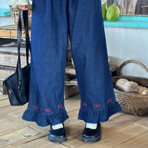 裾フリルリボン刺繍デニムパンツ ・12442