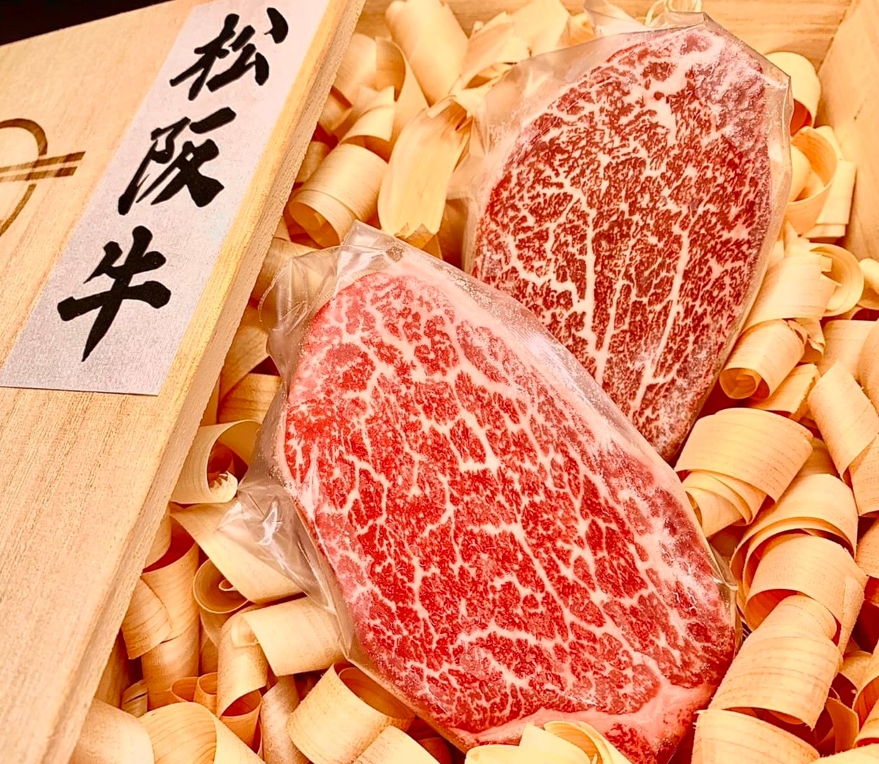 特選松阪牛カレー辛口【紅】 | TOKYO BISHOKU LABO ONLINE STORE