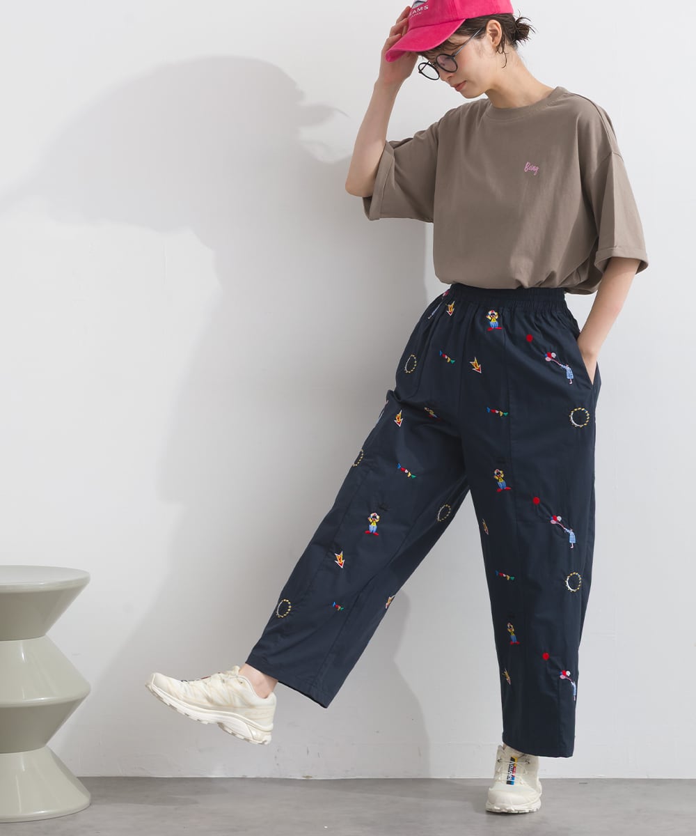 D262091 サーカス総柄刺繍パンツ / All-Over Embroidery Stitch Pants