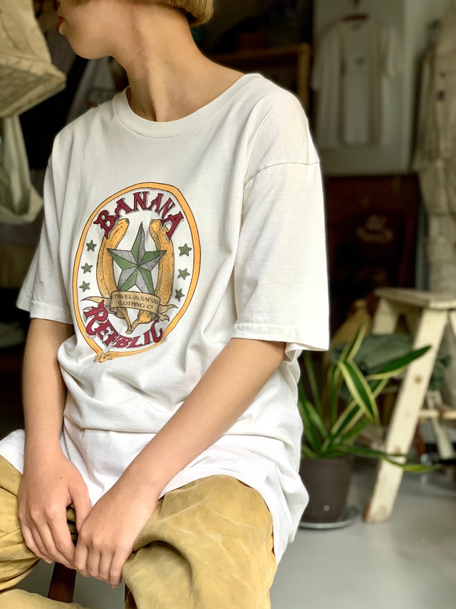 90“s old Banana Republic” s/s t−shirts size M