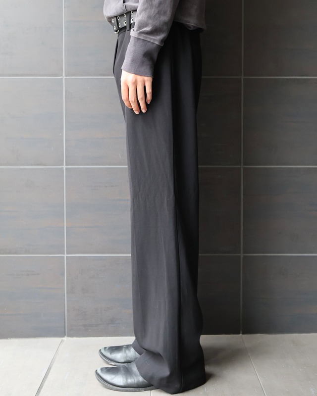 no tuck wide straight slacks