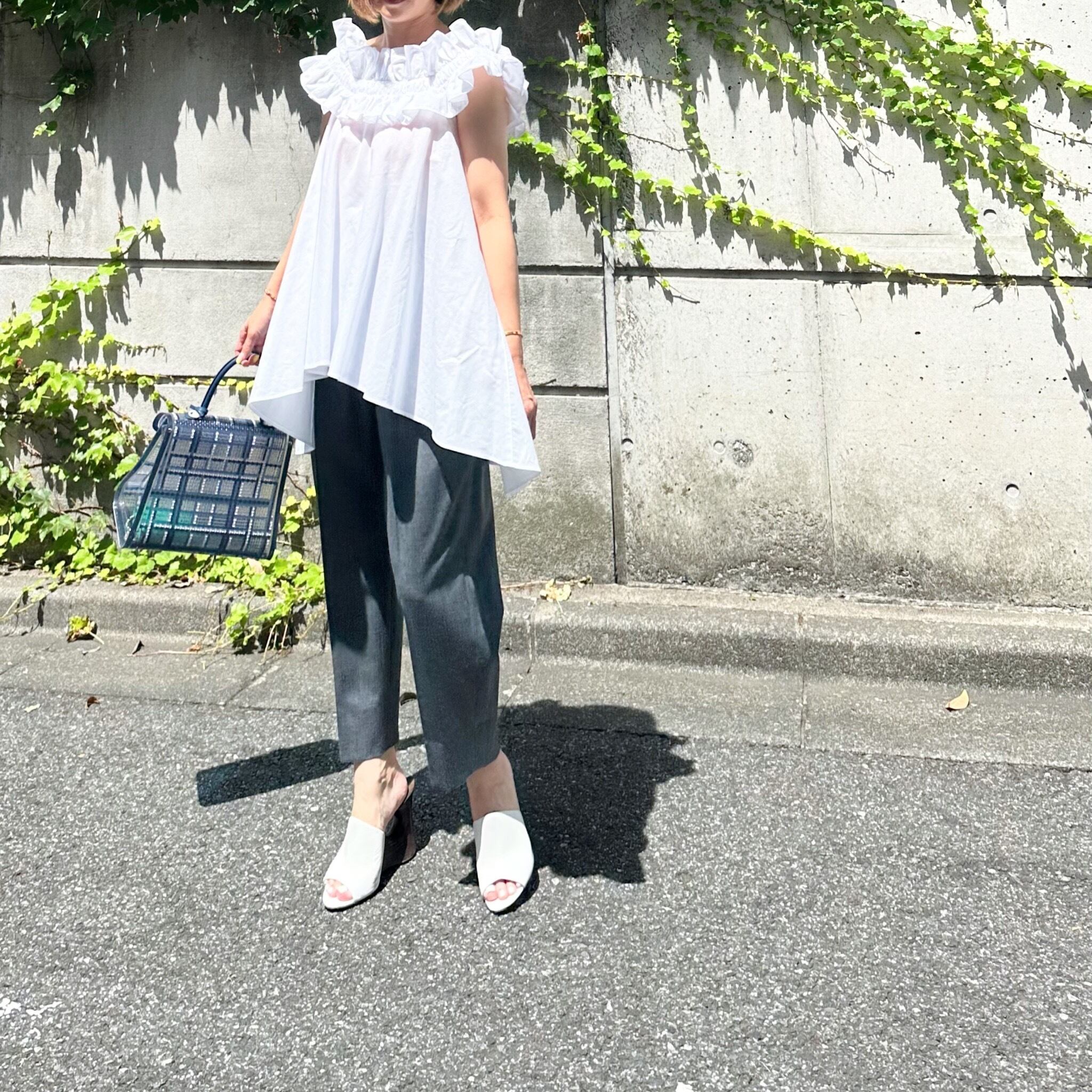 フリルAライントップス Ginette ホワイト | Cygne