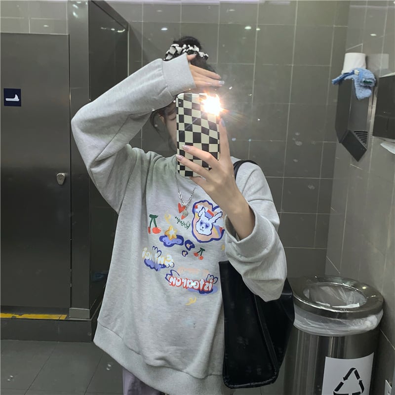 【新作】【送料無料】 女子学生の韓国風ルーズラウンドネックトレーナー 0384750324407