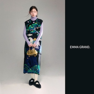 月夜にそびえる青い山のニットスカート　 E00615