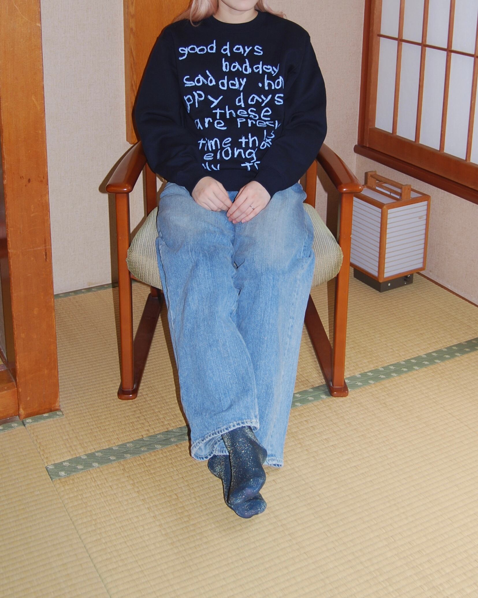 ECHOES OF MY DAYS SWEAT : NAVY | CONVENIENCE YOUNG