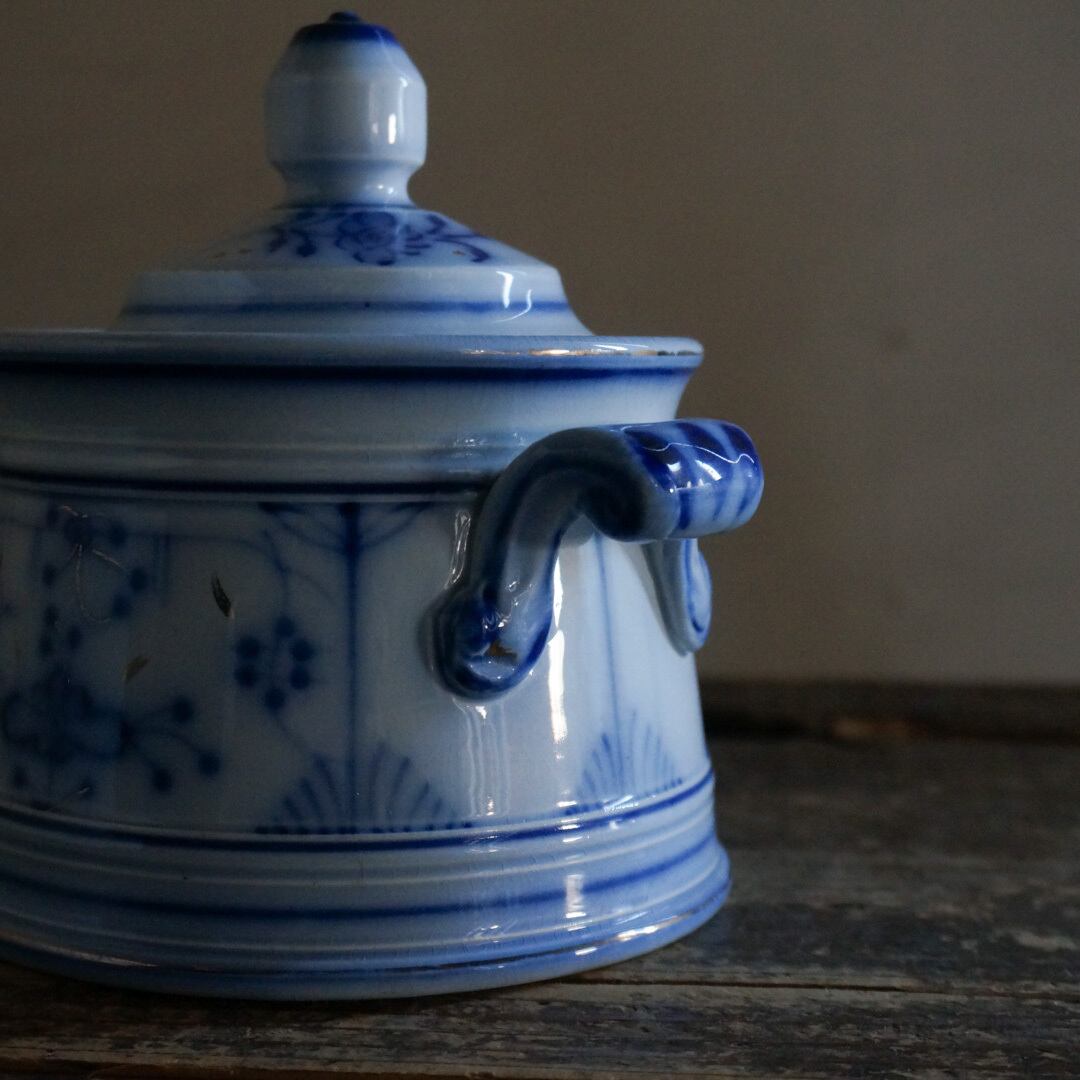 古いフランスの陶器シュガーポット