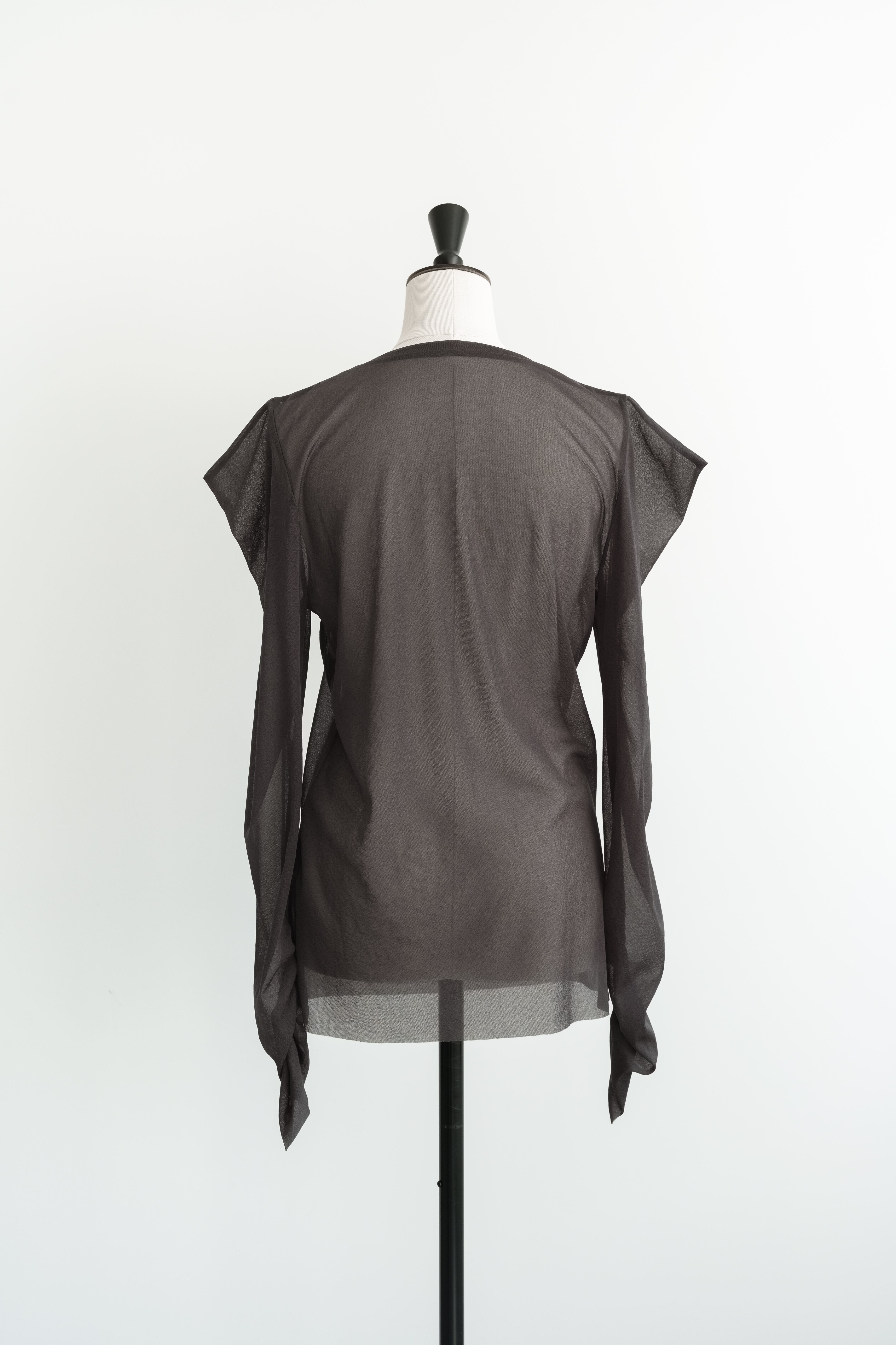 新品未使用　roughlow Edge Sheer Tops white Edge Sheer Tops(charcoal) 11月下旬頃から発送 | roughlow