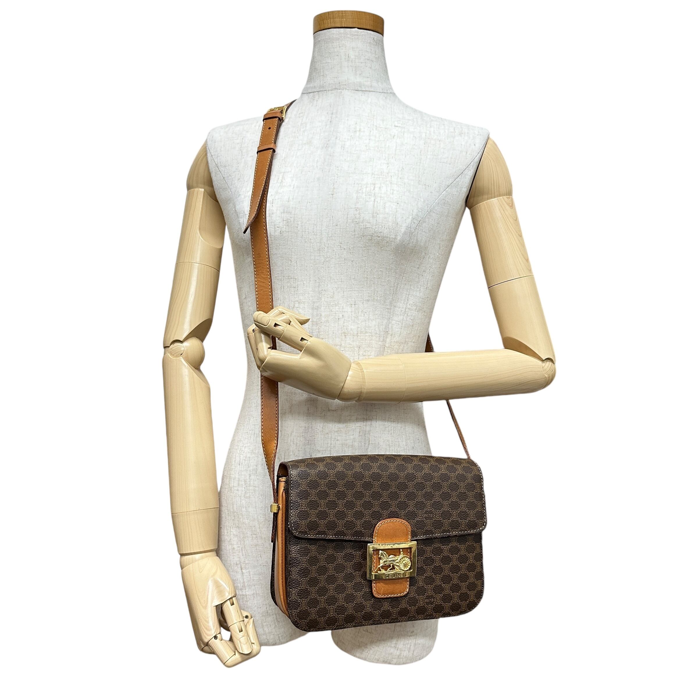 CELINE セリーヌ マカダム 馬車金具 ショルダーバッグ ブラウン 7082  