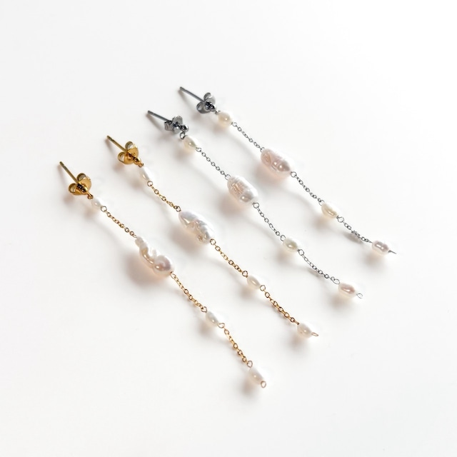パールラインピアス/イヤリング