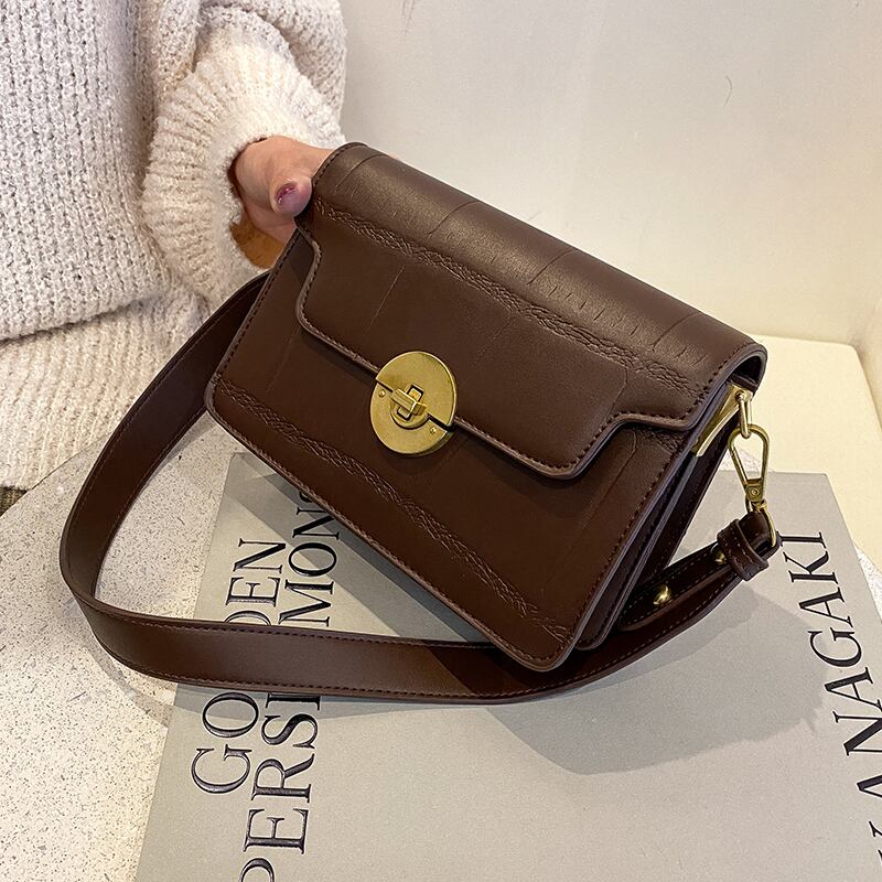 スタンダードオータムウィンターレッド レトロ 秋物 冬物 スクウェア メッセンジャーバッグ 手作りハンドバック90036597284