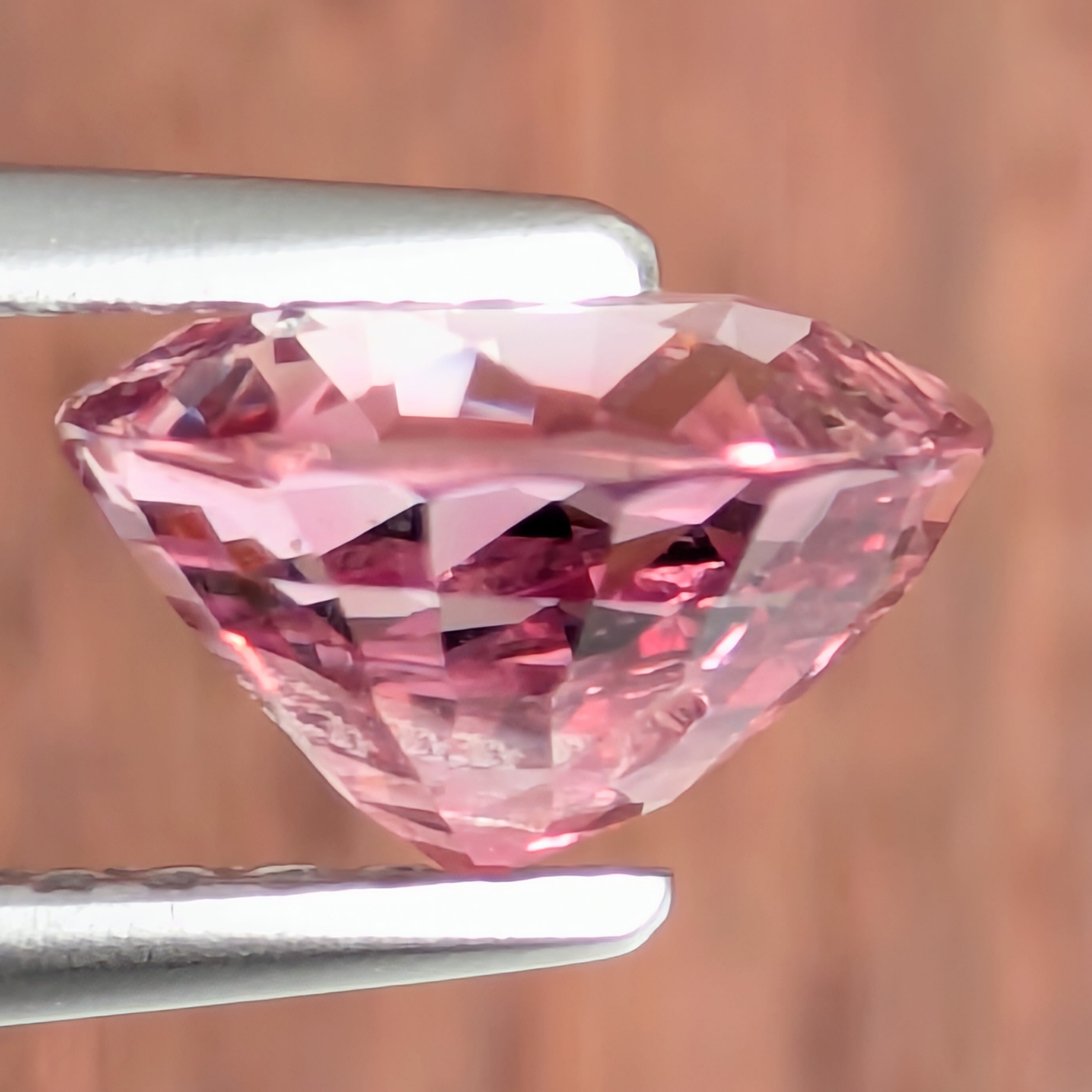 ピンクスピネル ルース ミャンマー・モゴック産【1.90ct】PRO207578