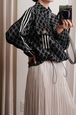 zip up knit black
