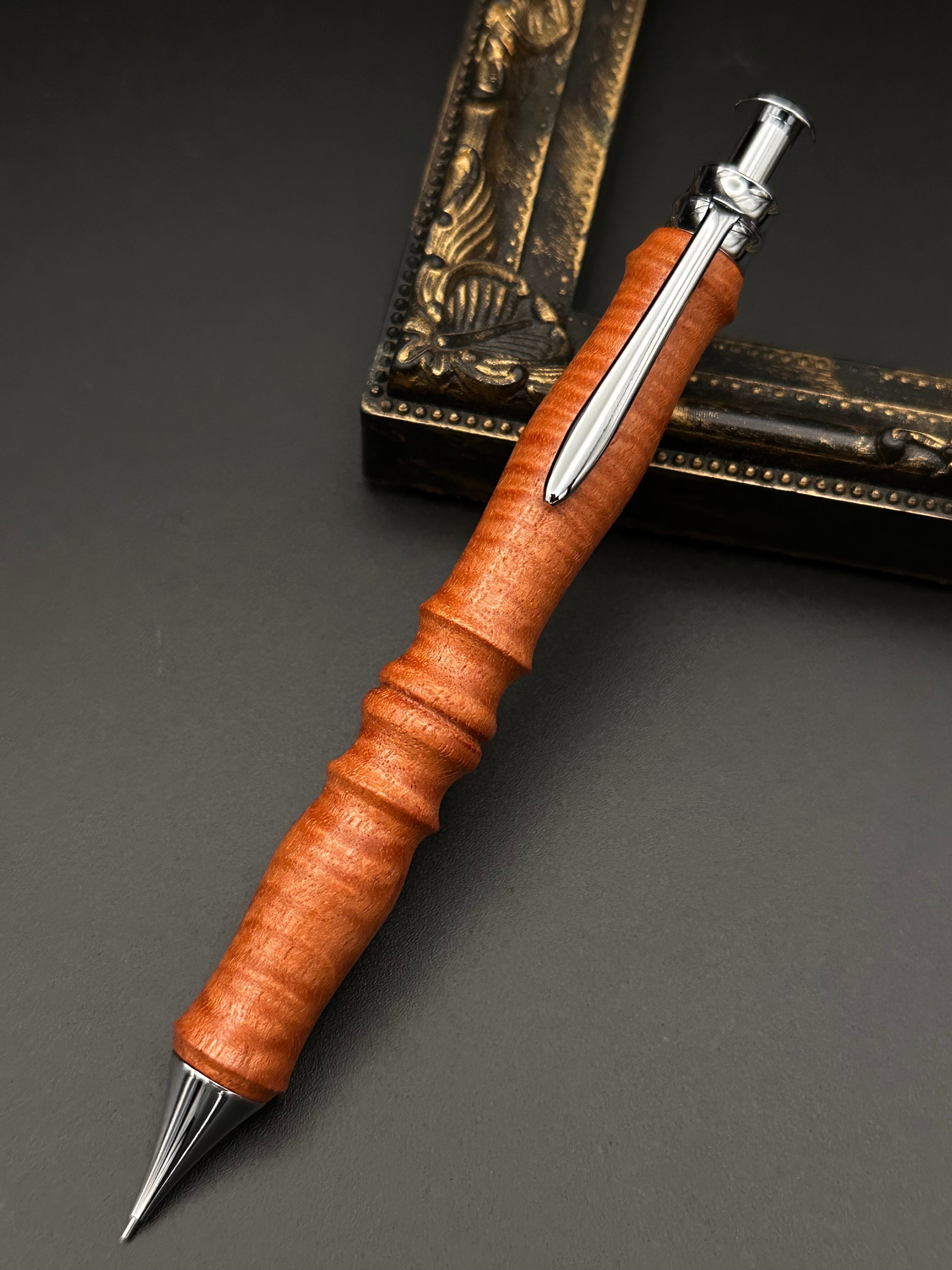 flanbelg シャープペンシル　ローズウッド瘤 flanbelg 木軸シャープペンシル ローズウッド瘤（オリーブウッド