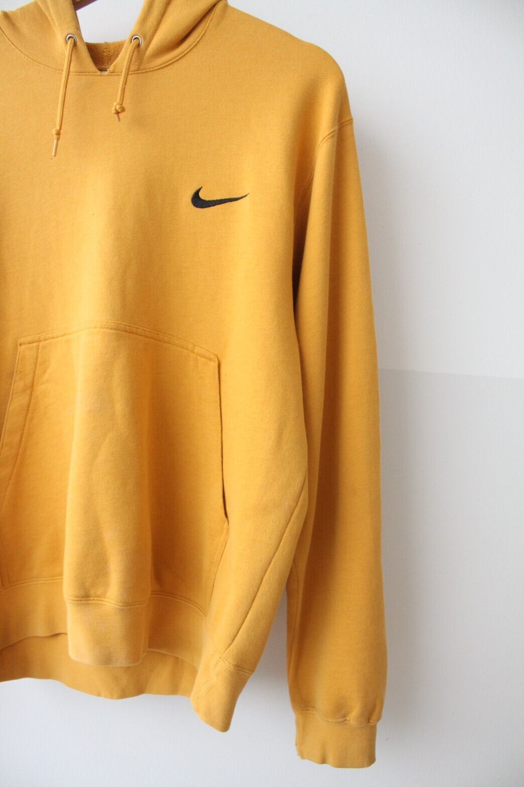 ~00s NIKE