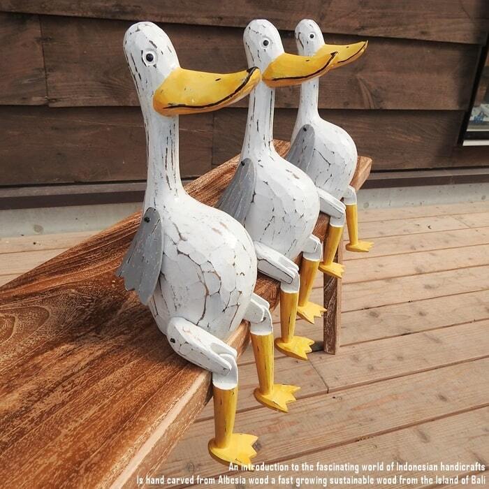 トリ　アヒル　カモ　木彫　オブジェ　置物　インテリア　工芸品　美術品　A1287 お座り アヒルさん 白 Lサイズ 手足が動かせる木彫りの動物 ウェルカム
