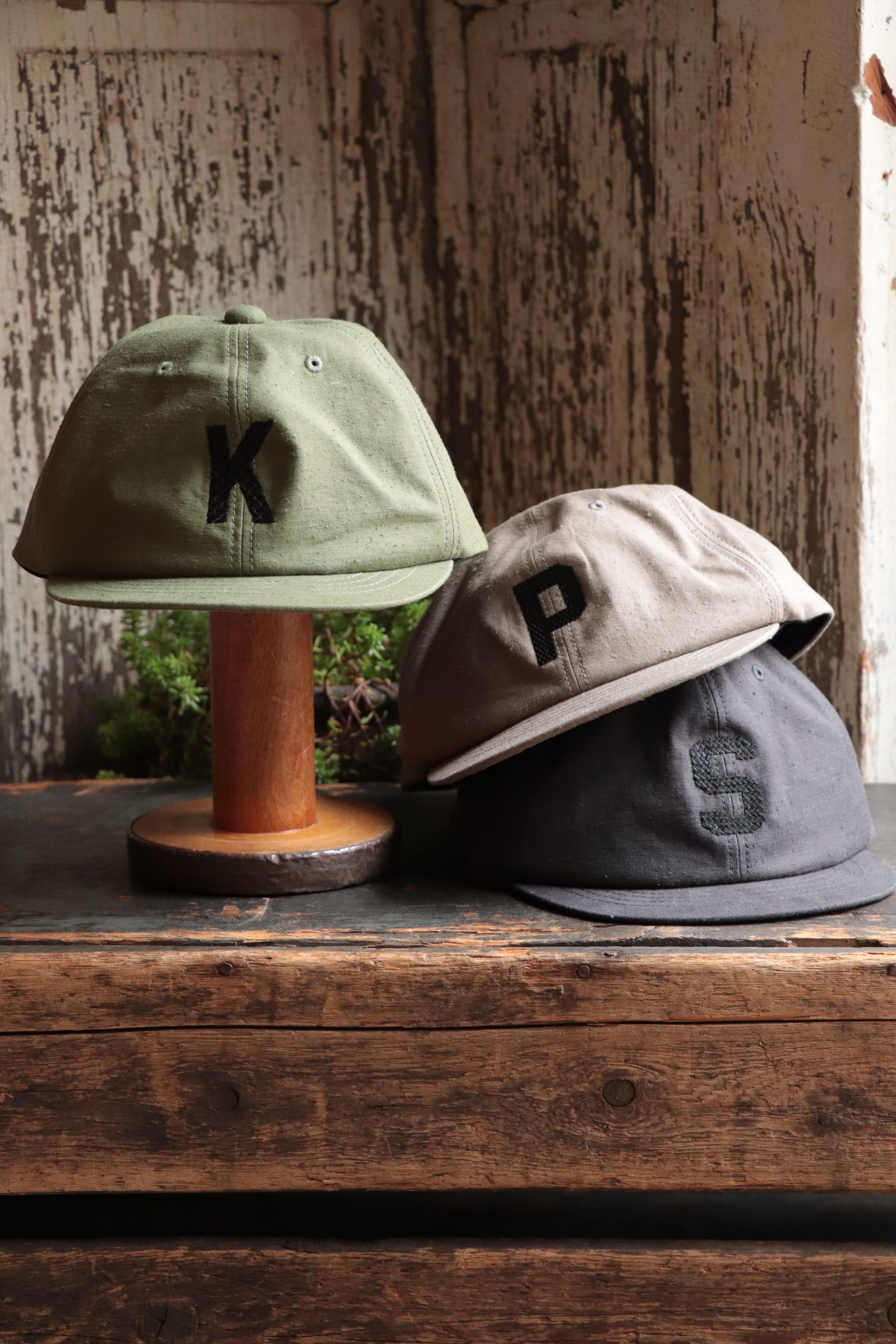 CAP.HAT | MAMBO