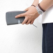 E R A. STINGRAY ROUND SLIM WALLET L001S