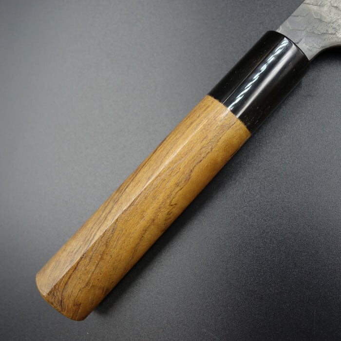 二唐作 包丁 三徳包丁 黒打ち SPG2 D型チーク柄 180mm 二唐刃物鍛造所