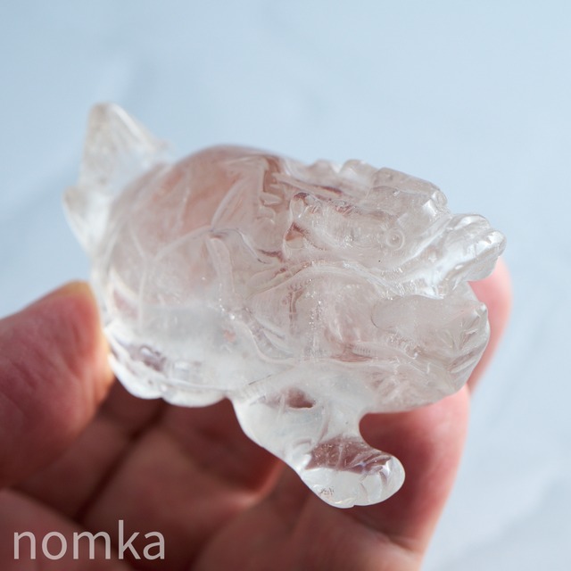 再入荷！天然水晶 龍亀(ロングイ)【ブラジル産/ 104g】彫刻  ngem-0292