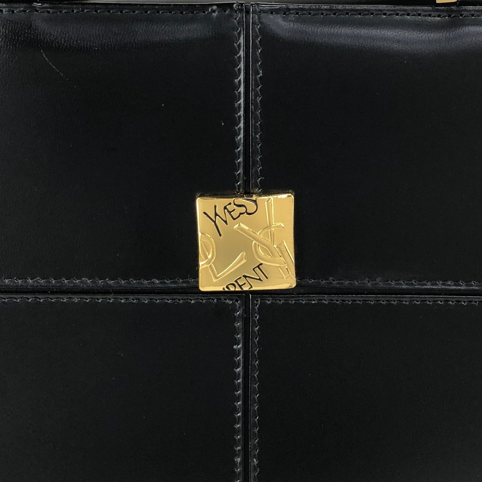 Yves Saint Laurent イヴ・サンローラン ハンドバッグ ブラック Yves Saint Laurent イヴ・サンローラン ハンドバッグ ブラック