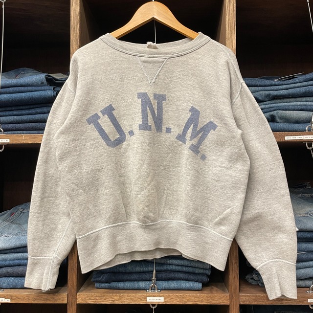 1960'S VINTAGE WILSON FRONT-V SWEAT SHIRT 染み込み