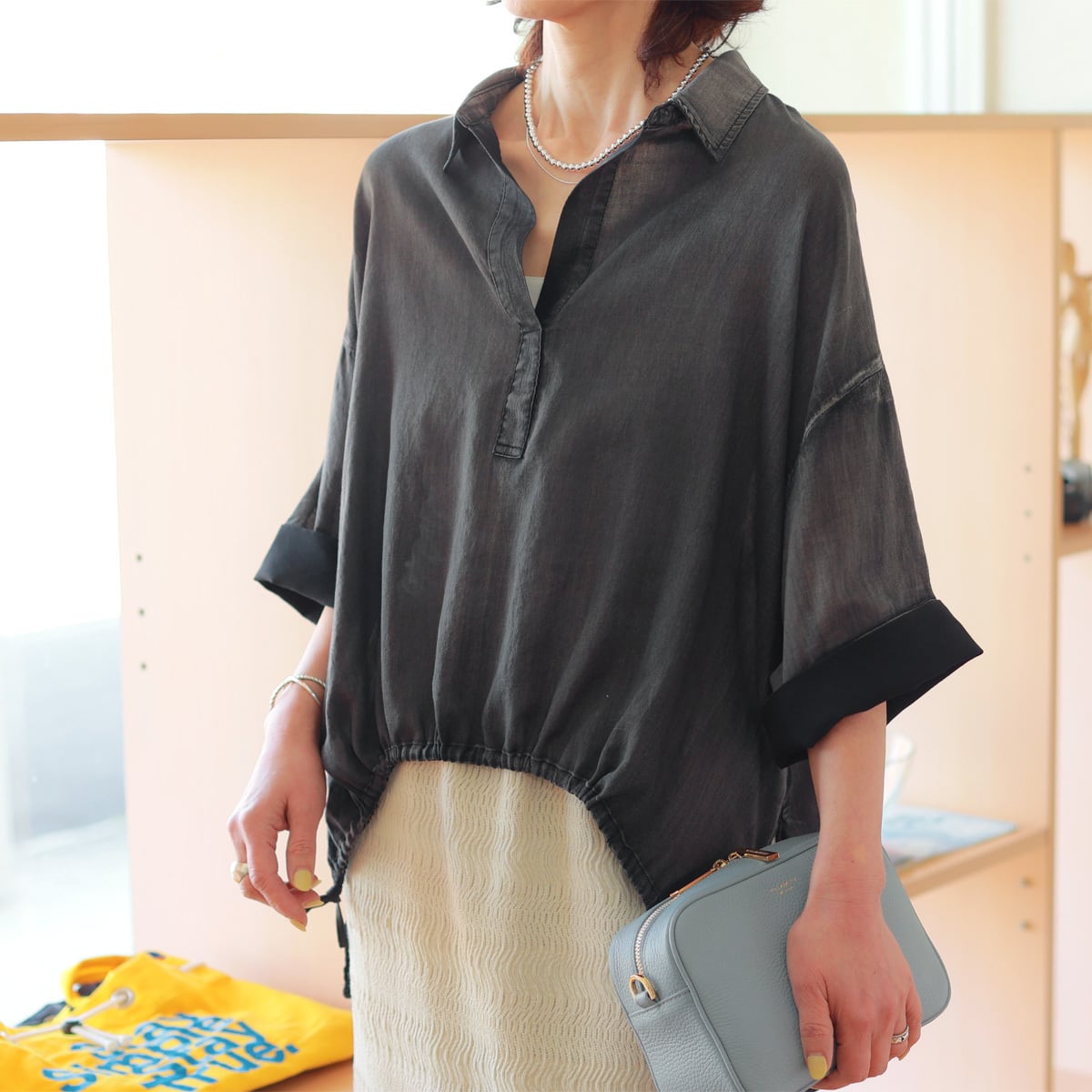 MARIED'OR (マリードール) シアーデニム ギャザーヘムフロント スキッパーシャツ