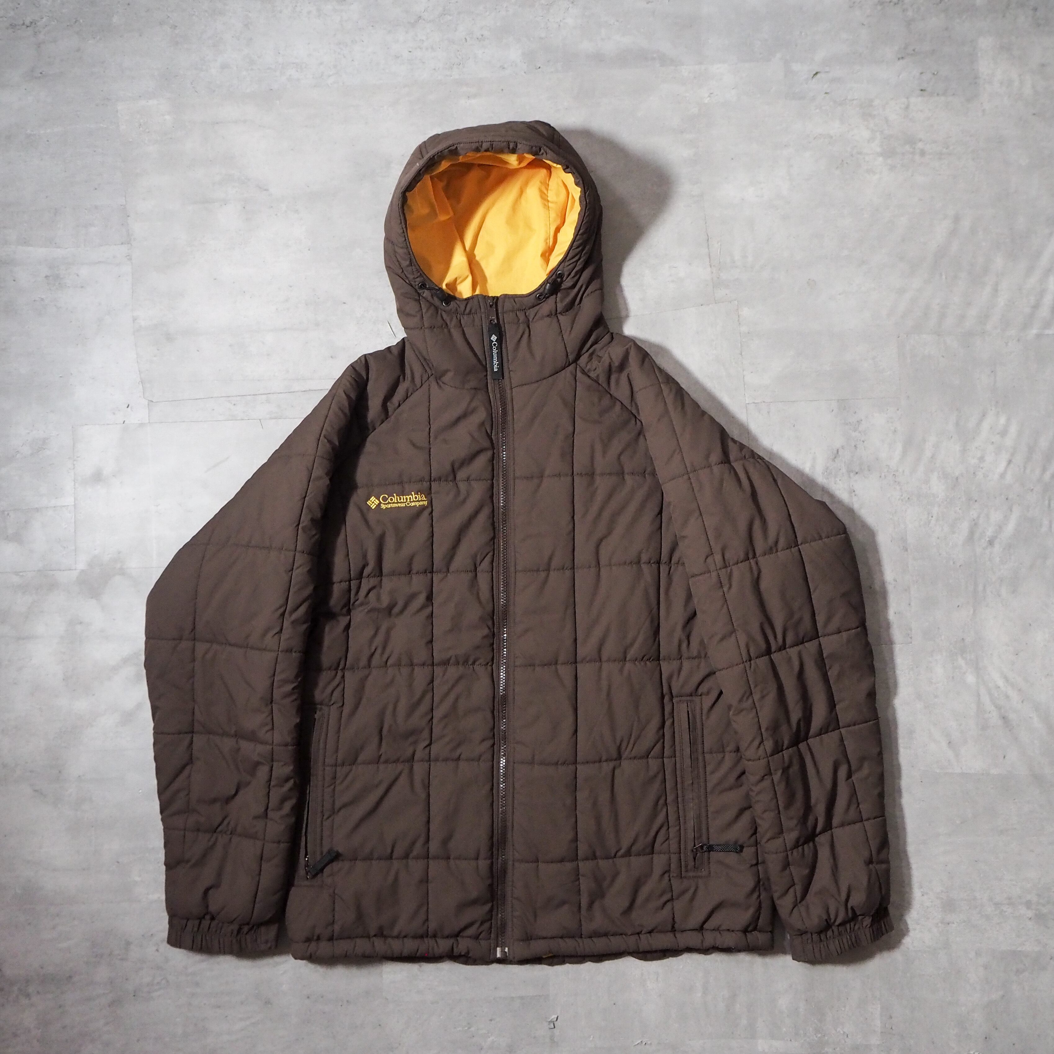 90s “Columbia” brown quilting khumbu gracier jacket 90年代
