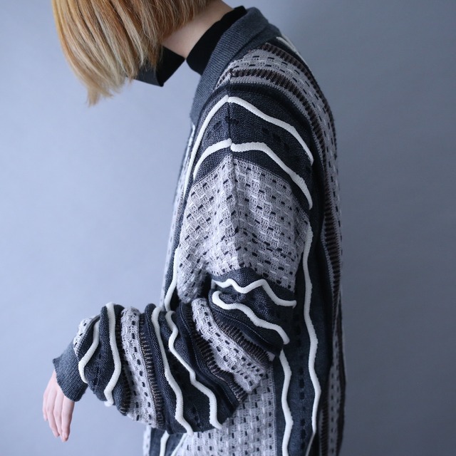 good coloring 3D uneune line pattern loose pullover knit