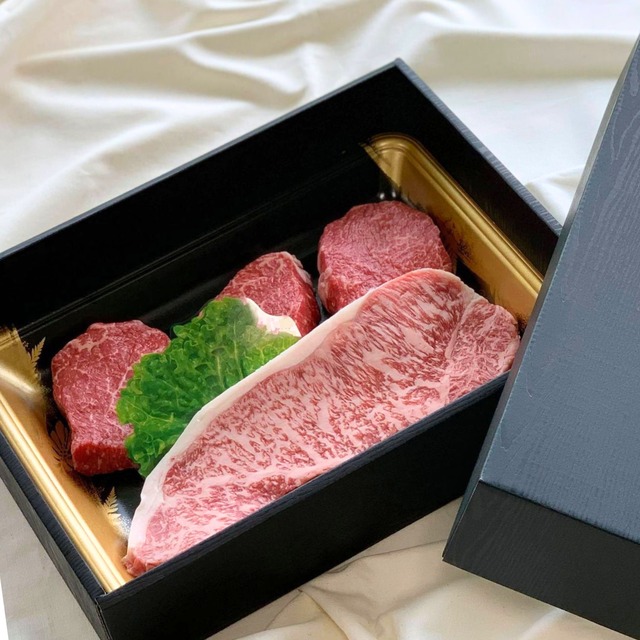 【箱入り】神戸牛・但馬牛特選ステーキ「天空」470ｇ(特上モモ100g×3枚・神戸牛サーロイン170g×1枚)