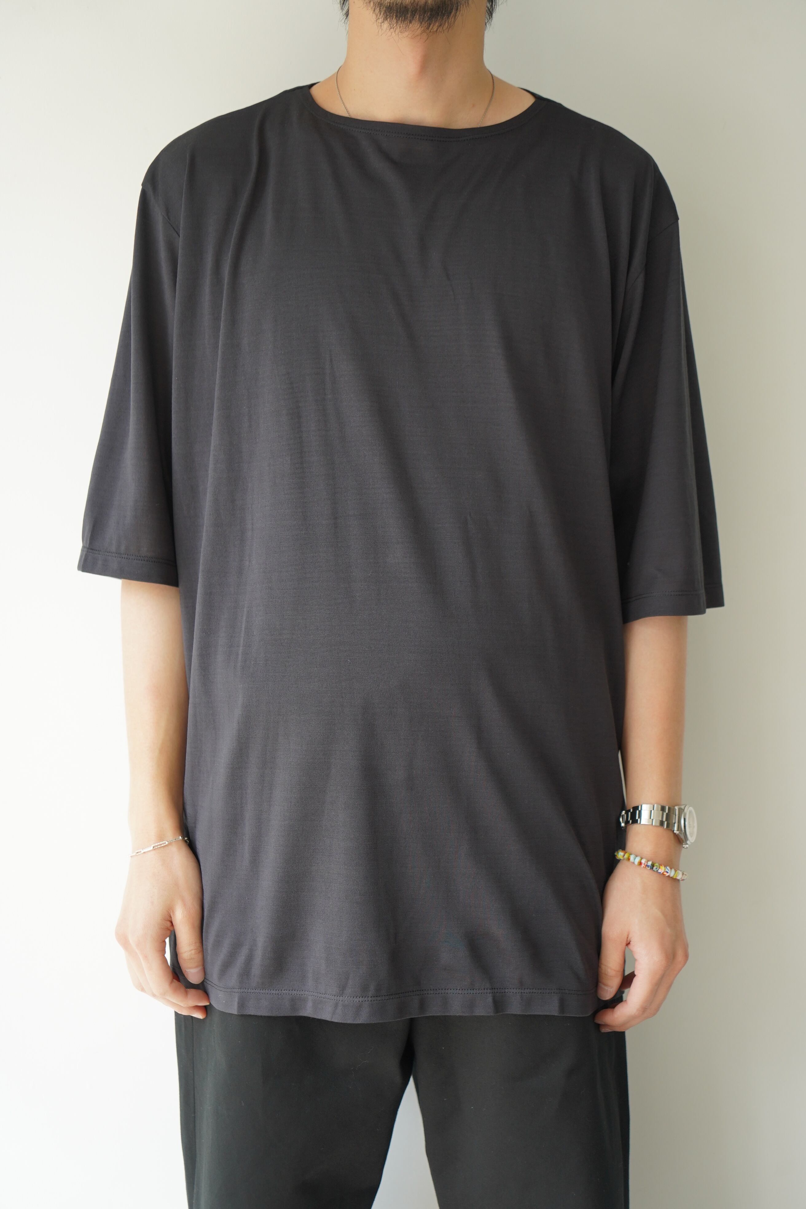 MAATEE&SONS / EX.SILK BOATNECK TEE(MATT BLK) | LiNN