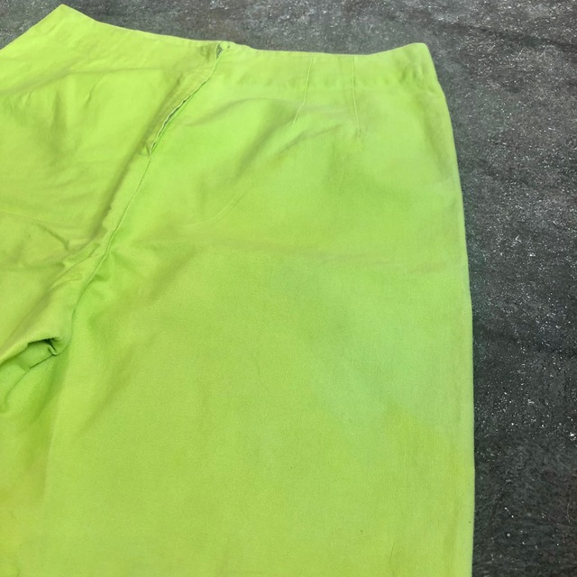 60's green short pants
