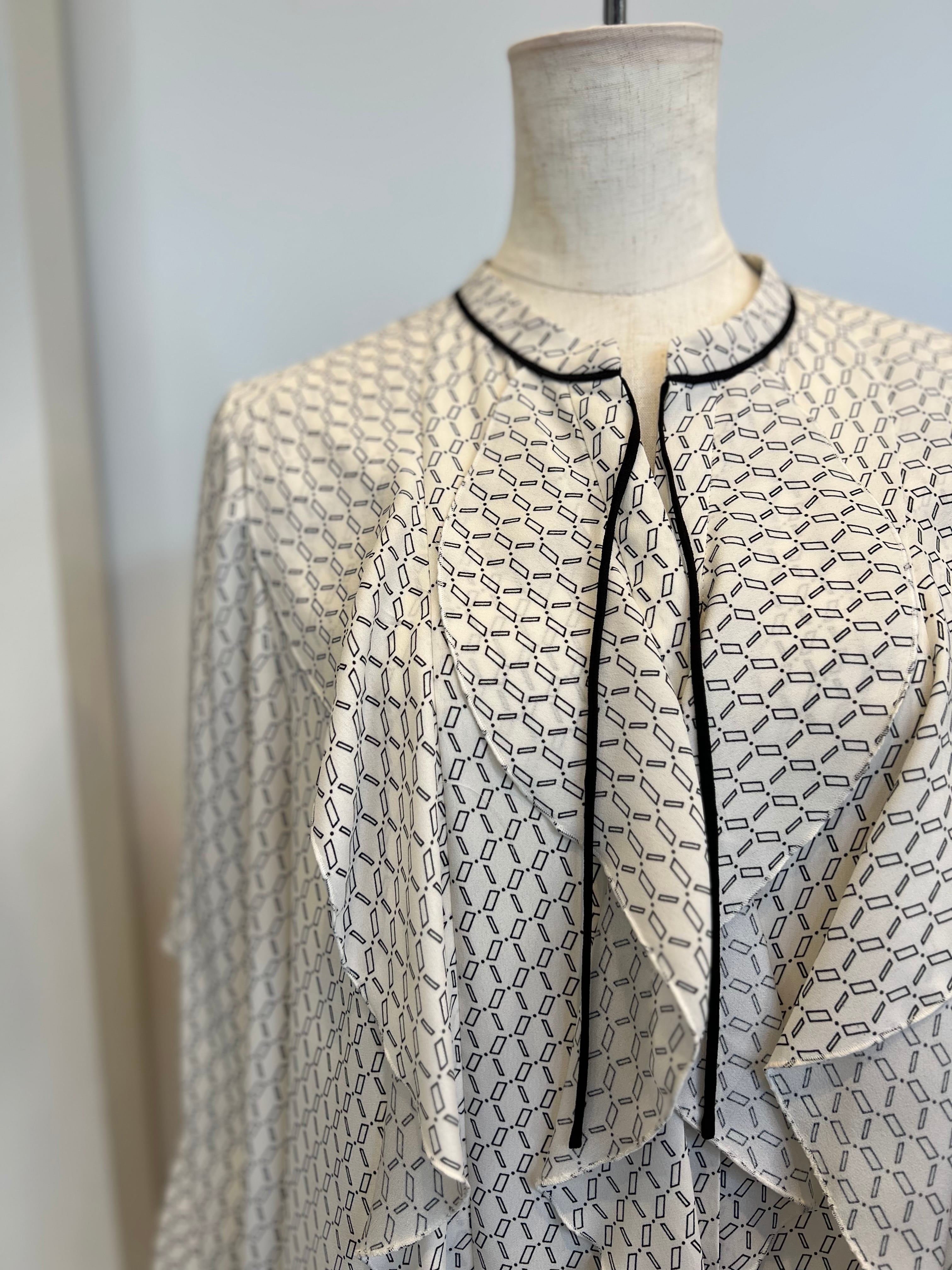 【PASSIONE】コードフリルブラウス