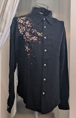 花旅楽団-新作長袖シャツ  SS-003　桜柄刺繍ジャガードシャツ  ブラック