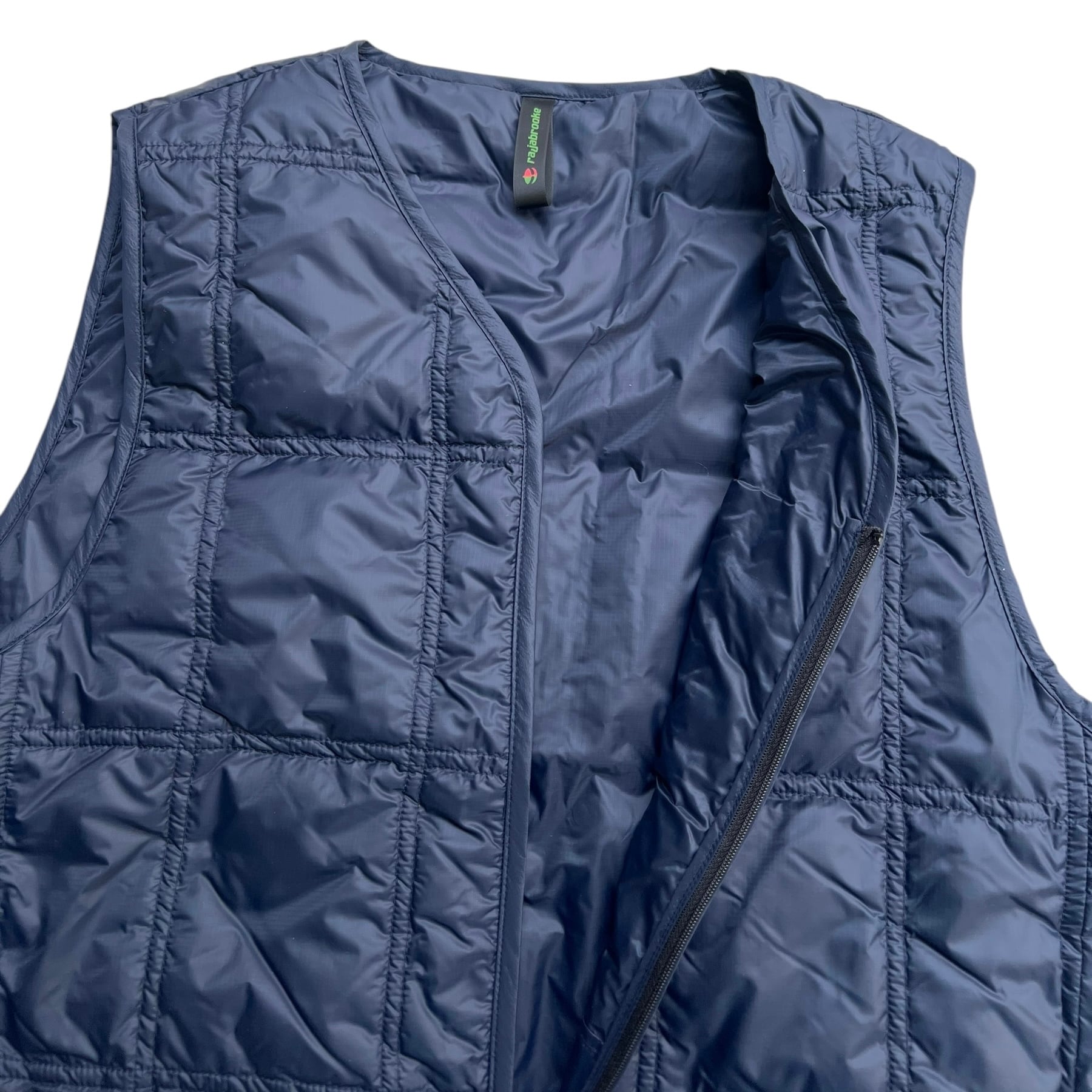 rajabrooke / BERGUNA DOWN VEST NAVY | THE NEWAGE CLUB rajabrooke / BERGUNA DOWN VEST NAVY | THE NEWAGE CLUB