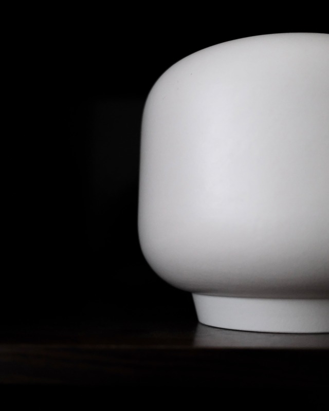 TOM FORD FOR GUCCI WHITE CERAMIC VASE 1994 WITH ORIGINAL BOX