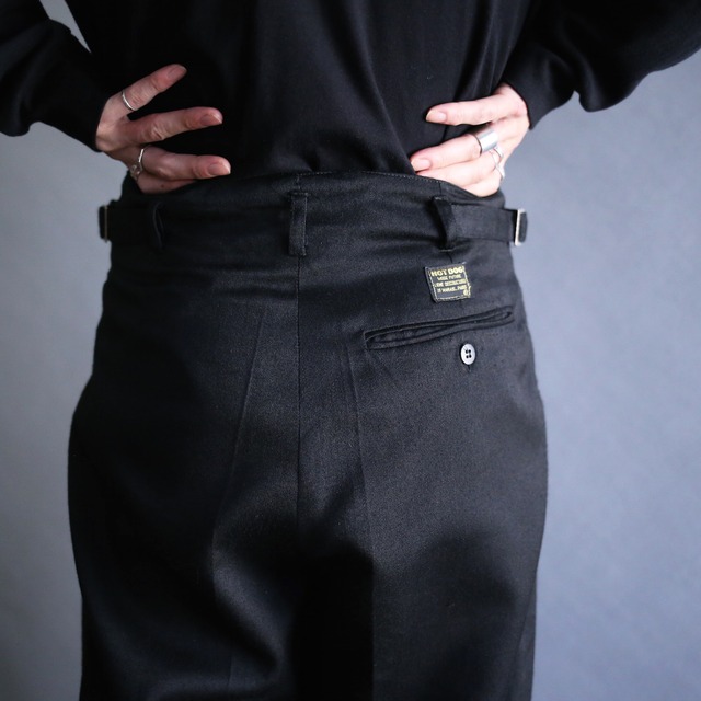 3-tuck tapered silhouette side adjuster black wide slacks