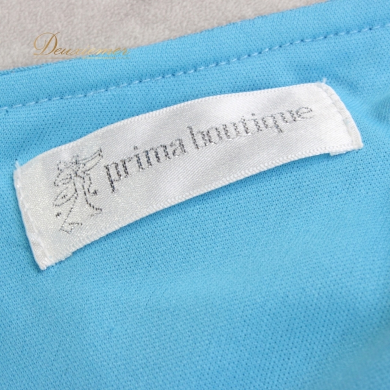 社交ダンス 衣装 スタンダード ドレス ワンピース パーティドレス 水色 prima boutique プリマブティック フロート ブルー系 長袖 ライトブルー シルエット 二重スカート ボリューム 動き 見せる ホースヘア ラインストーン 揺れる フロート ふんわり