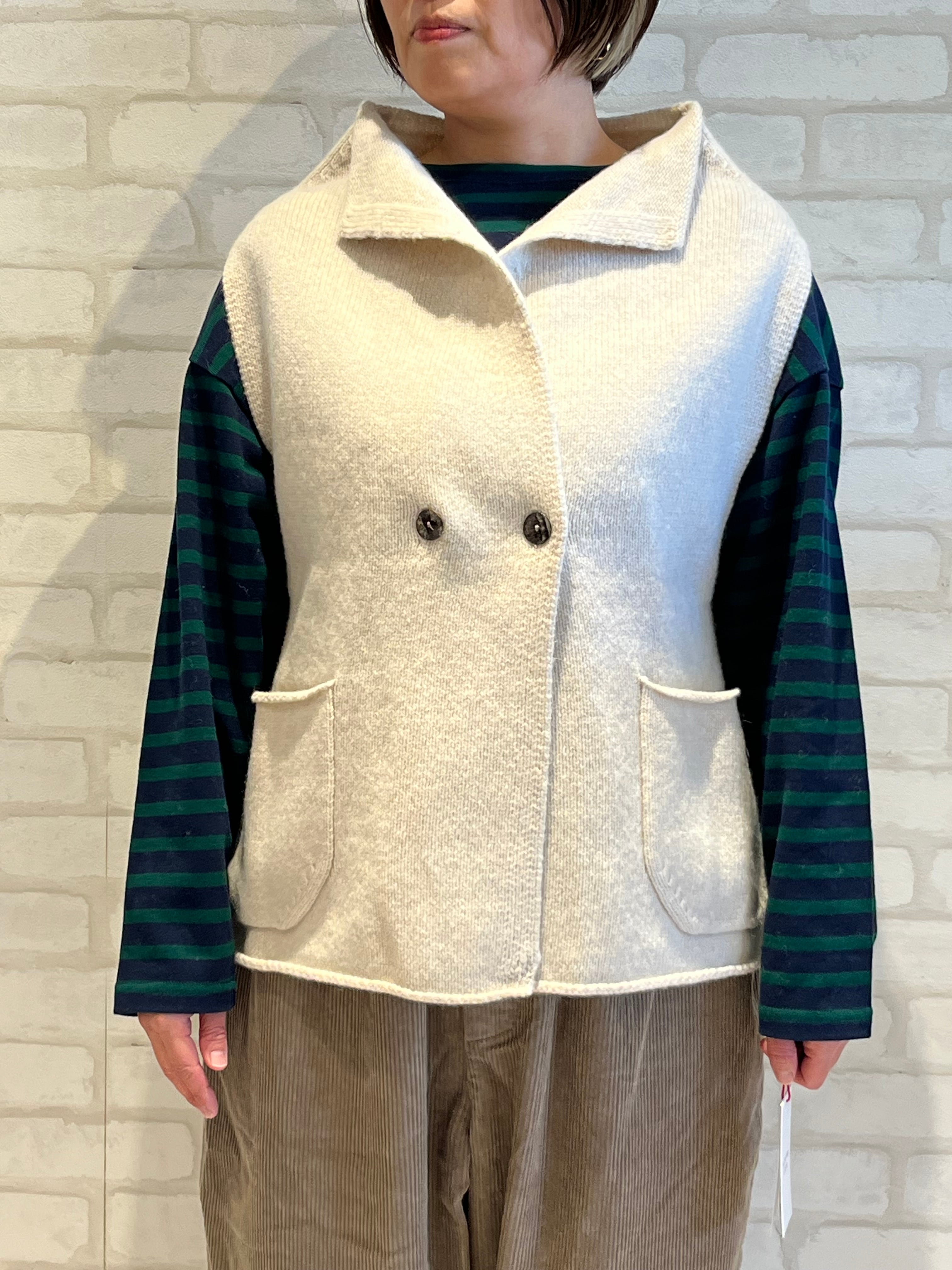 TANG/2320213/フロントボタンニットベスト(オートミール)