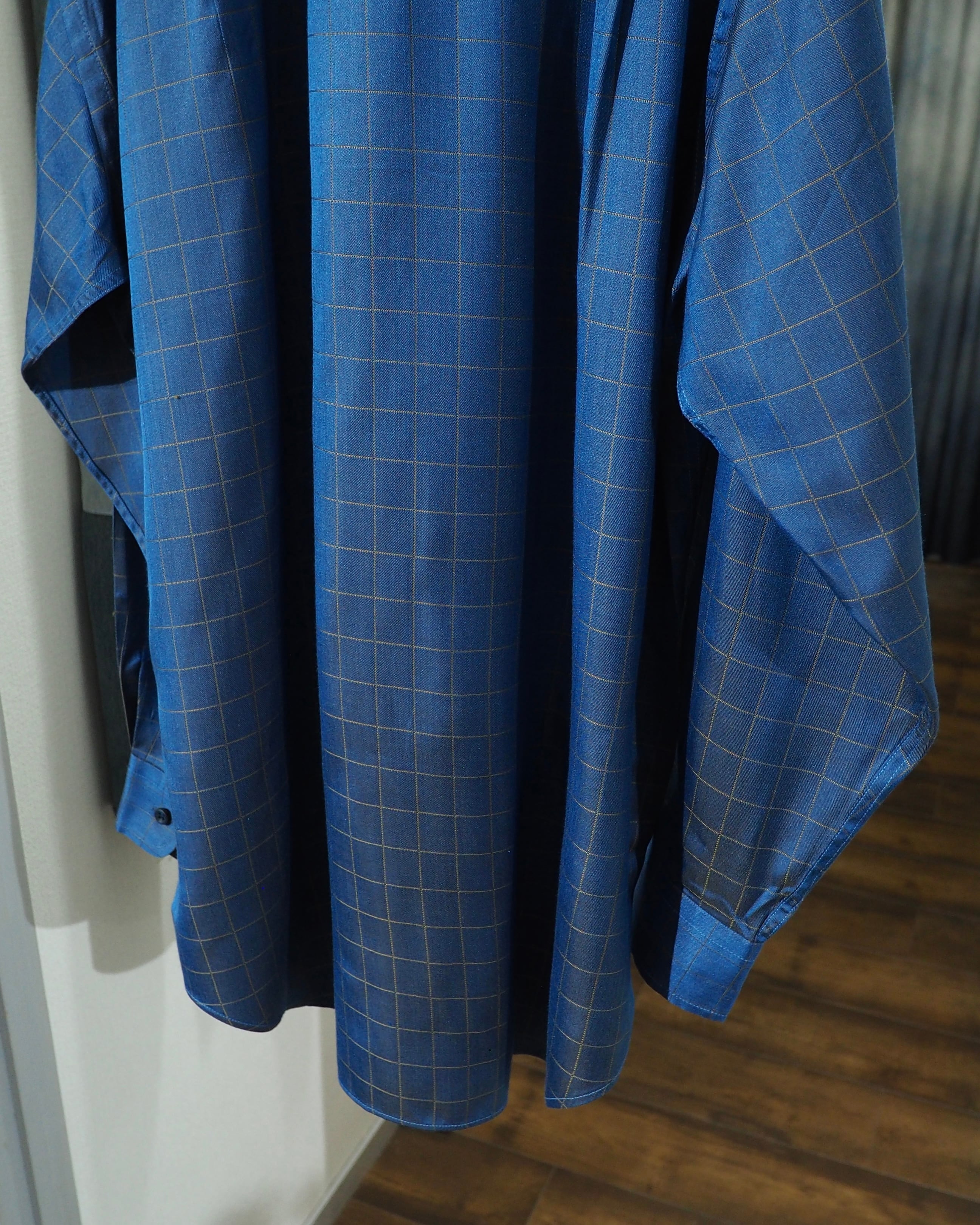 " LANVIN COLLECTION - Pure Silk " Beautiful Light Blue Color Vintage Dress Shirt